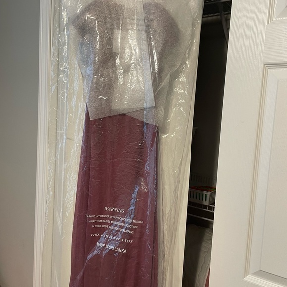 David bridal Homecoming / bridesmaid dress. Never woren. Brand new. - Picture 5 of 6